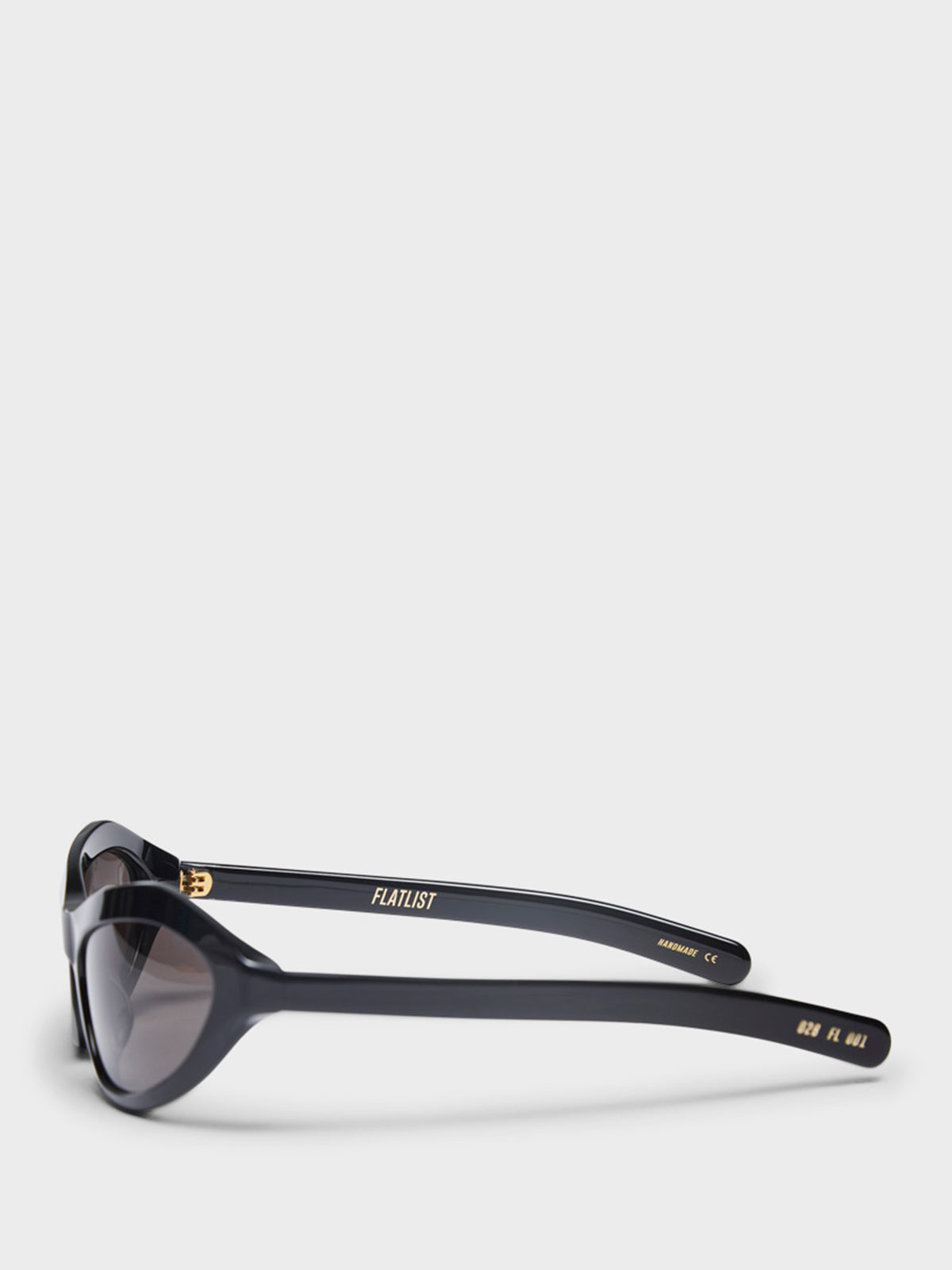 Akiwa Sunglasses in Solid Black with Solid Black Lens