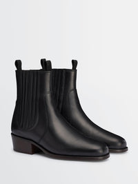 Lemaire - Chelsea Boots in Black