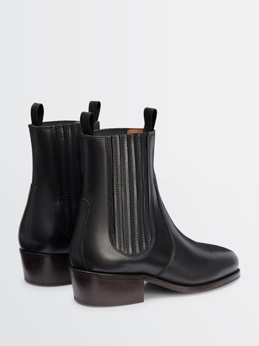 Lemaire - Chelsea Boots in Black