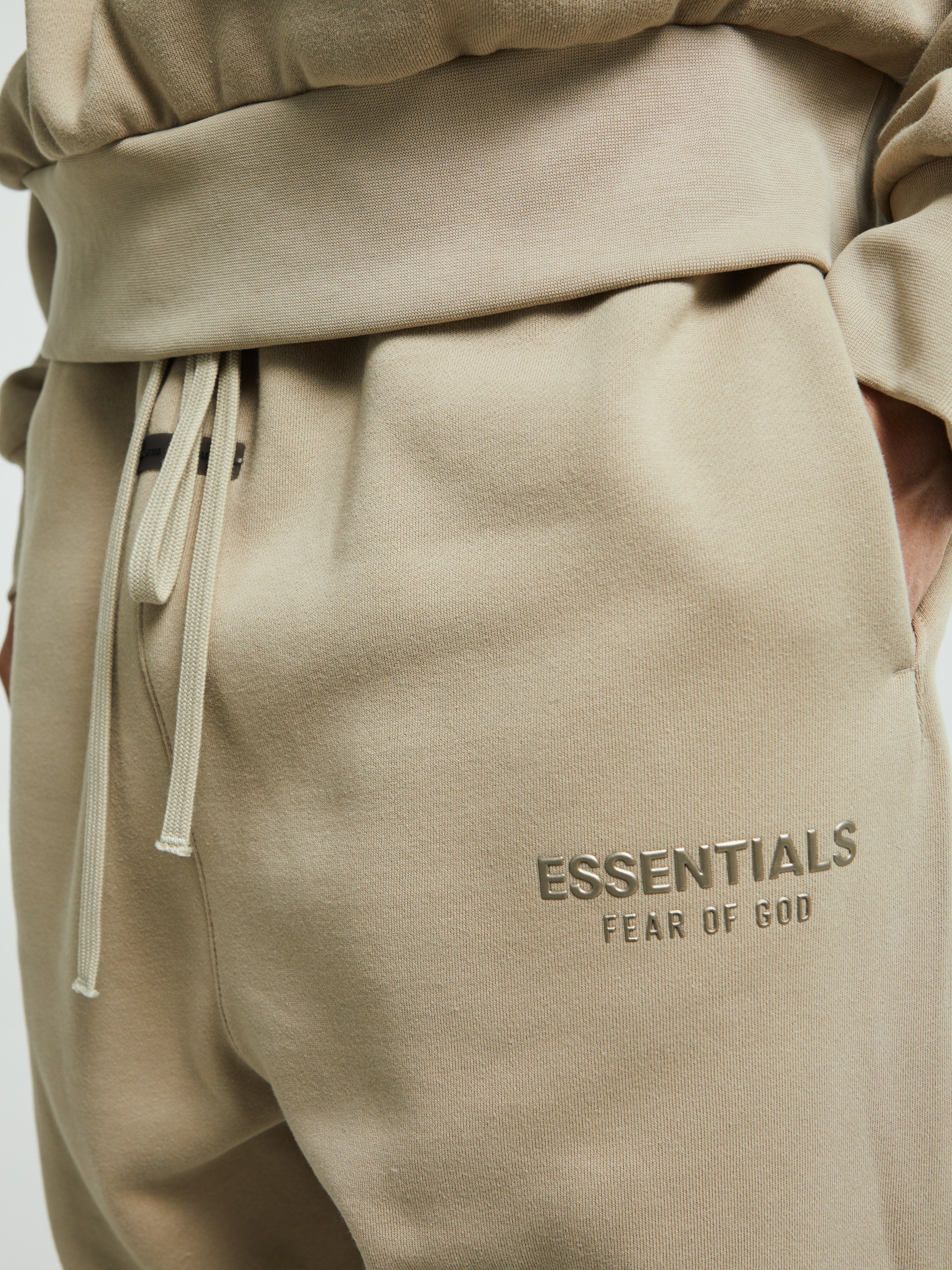 Fear of God - Relaxed Fleece Sweatpant in Timber