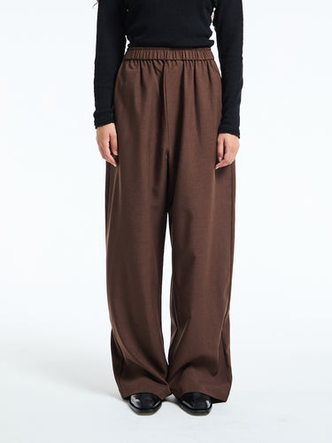 The Frankie Shop - Baxter Track Pants in Dark Brown