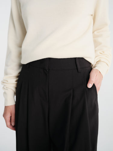 The Frankie Shop - Gelso Pleated Trousers in Black