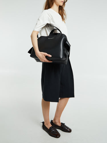 The Frankie Shop - Bilbao Linen Pleated Bermuda Shorts in Black