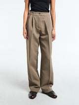 The Frankie Shop - Doyer Pleated Trousers in Moss Green