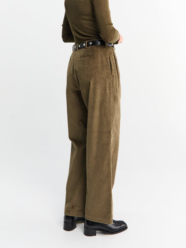 The Frankie Shop - Norstrand Pleated Corduroy Trousers in Olive