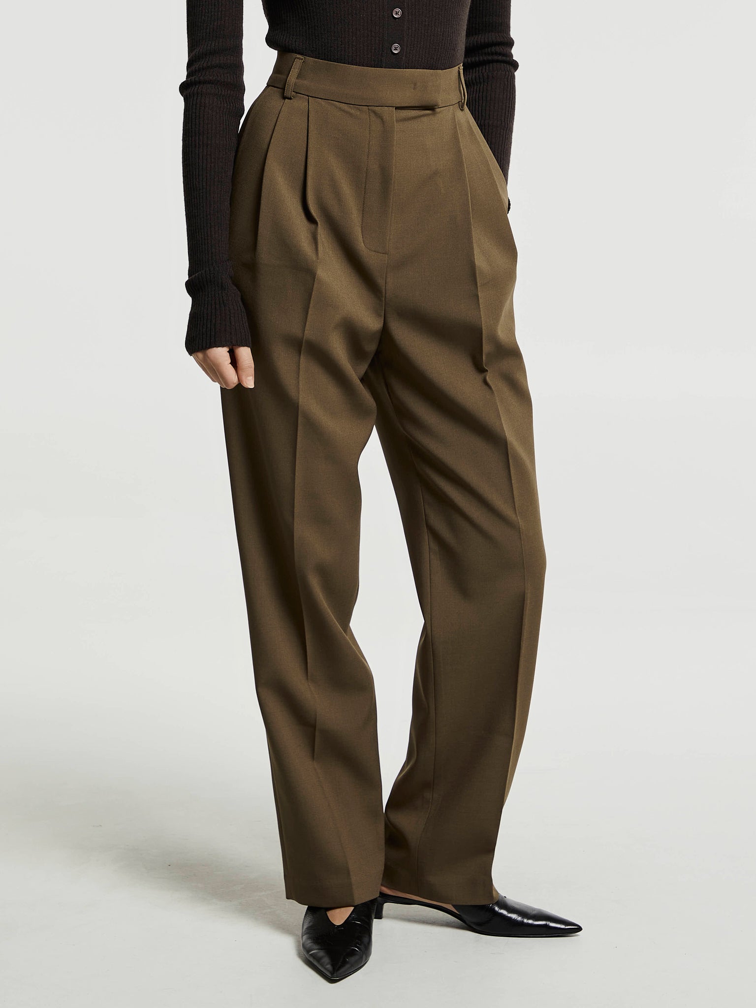 The Frankie Shop - Bea Suit Pants in Chocolate