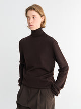 The Frankie Shop - Eve Thin Turtleneck Sweater in Dark Brown