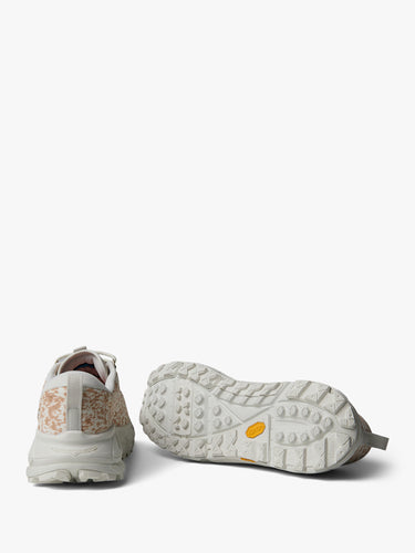 Hoka One One - U Tor Summit + in White Onyx and White Onyx
