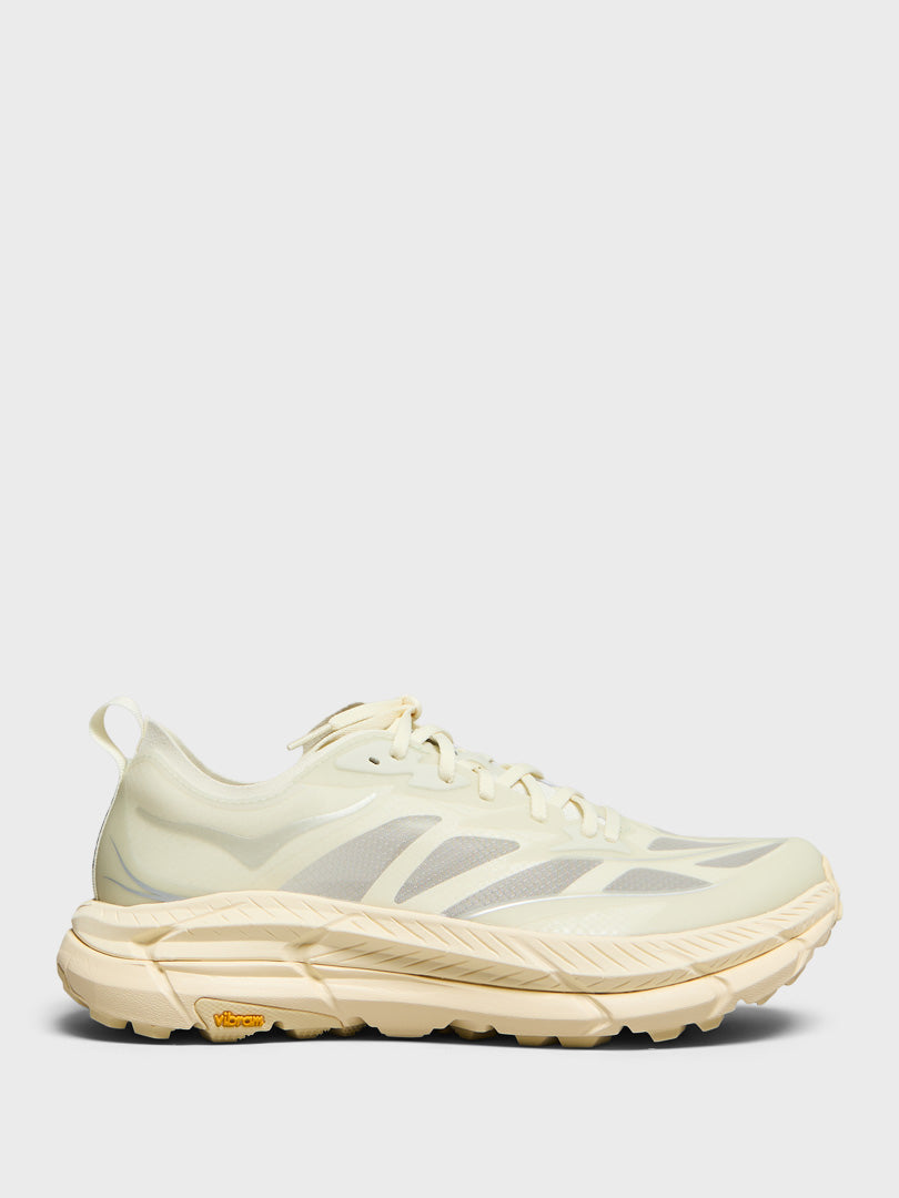 Hoka One One - U Mafate Speed 4 Lite Sneakers in Truffle Salt and Vintage Yellow