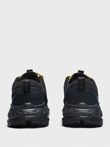 Hoka One One - U Tor Summit Sneakers in Black