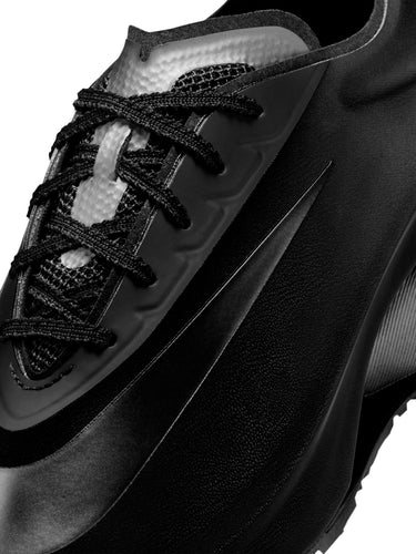 Nike - FS Run in Black, Black Mtlc and Dark Grey