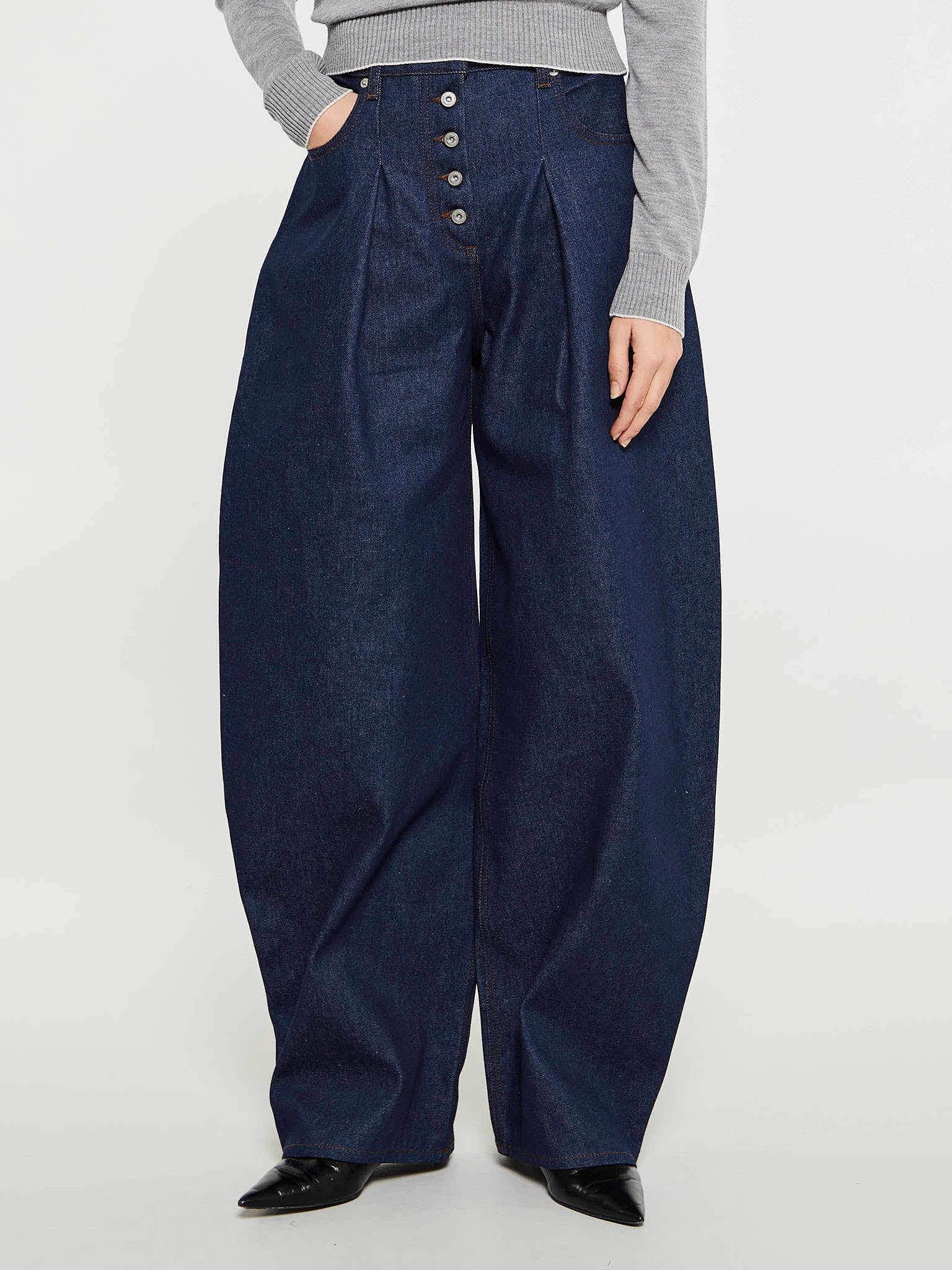 Jacquemus - The Ovalo de-Nîmes Denim Pants in Navy and Brown