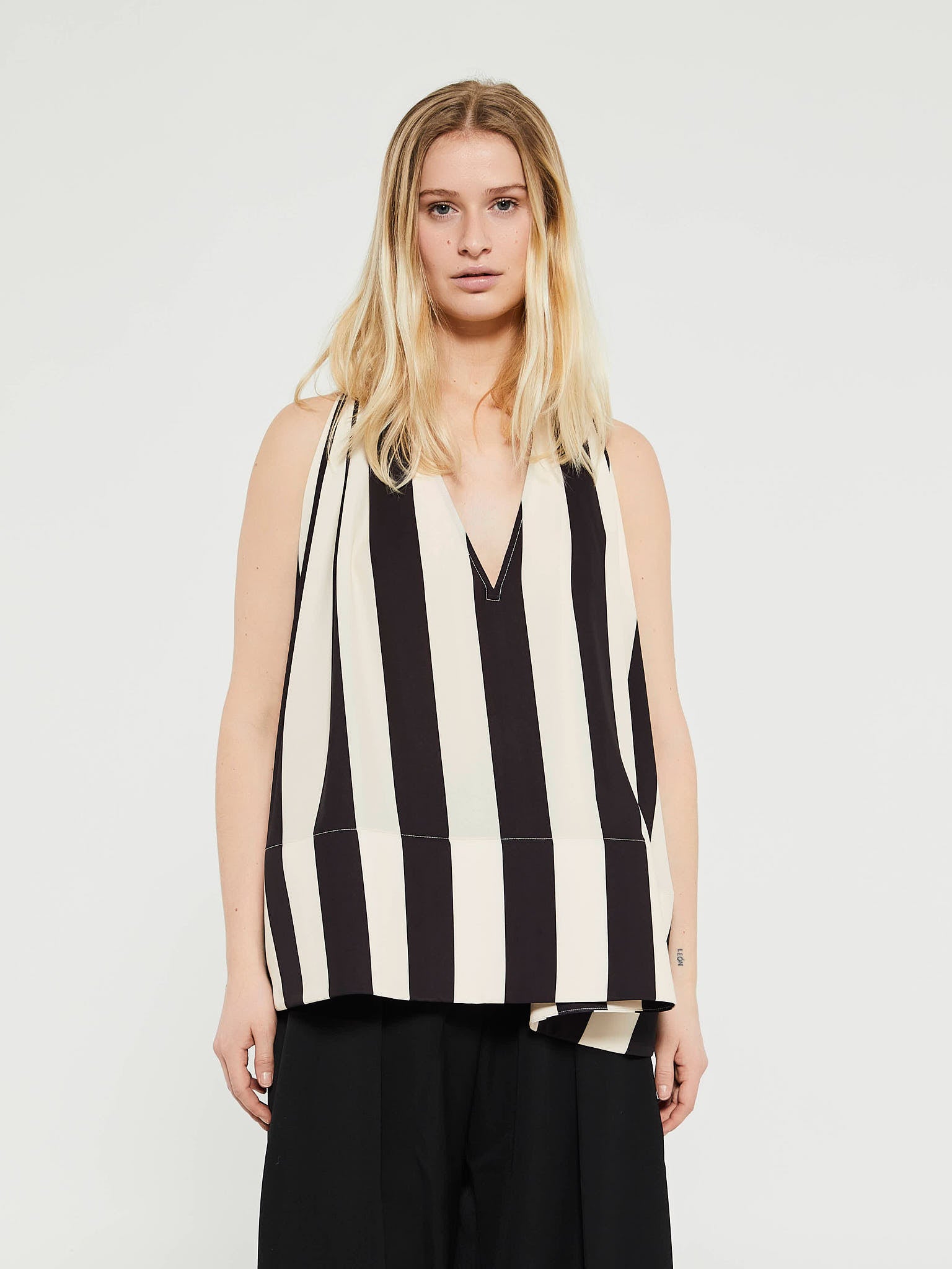 Jacquemus - Le Haut Norma Top in Print Sunshade Stripes Beige and Black