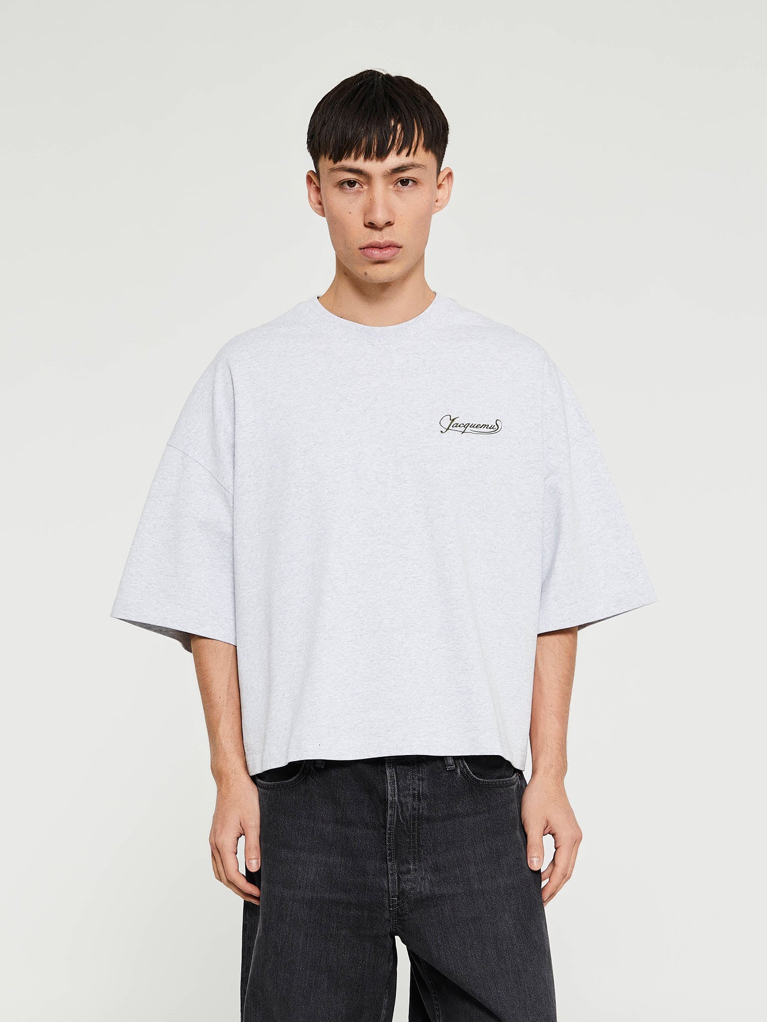 Jacquemus - Le T-Shirt Corto in Uni Club Grey