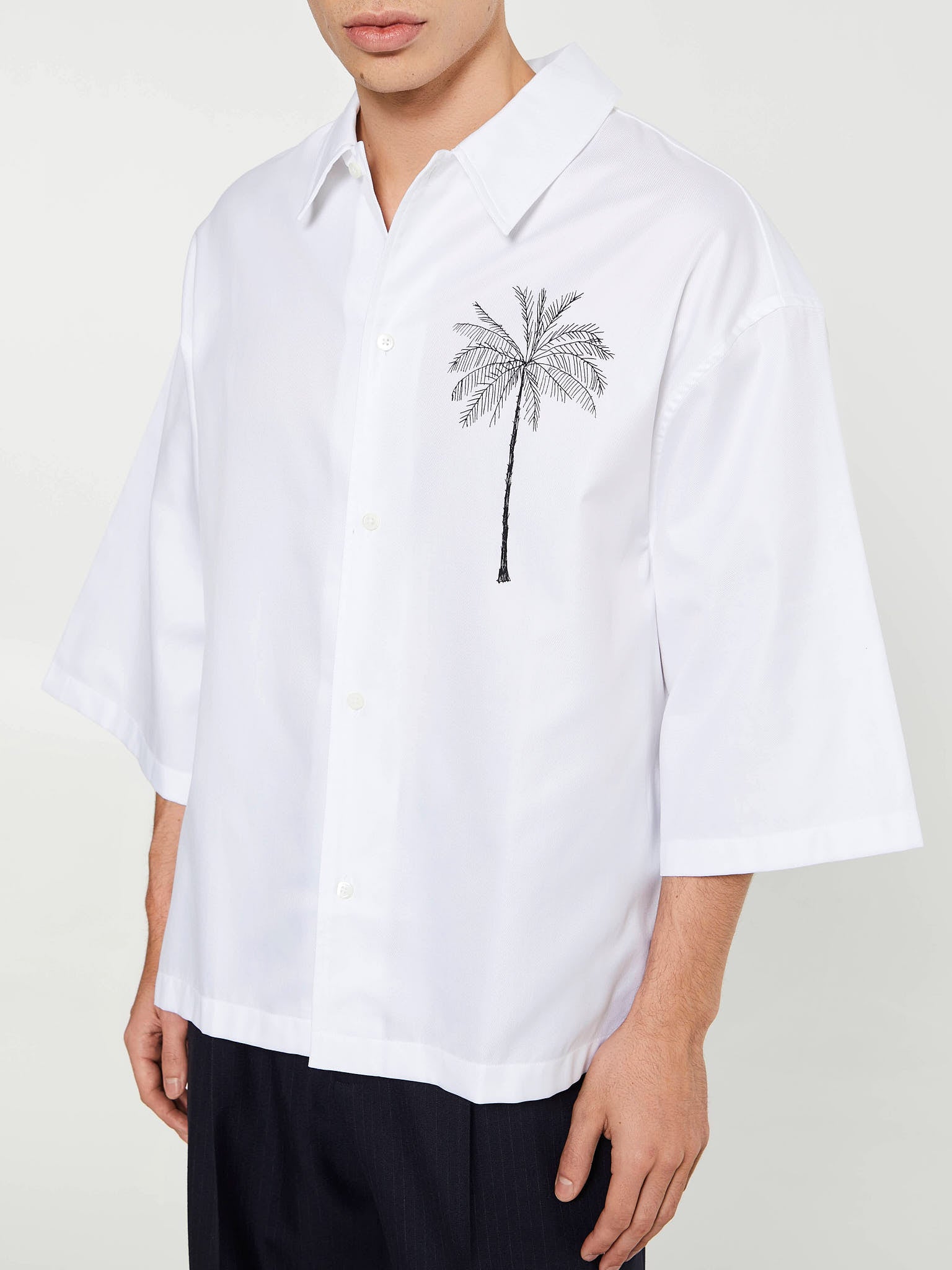 Jacquemus - La Chemise Aloe Shirt in Palm Tree White and Black