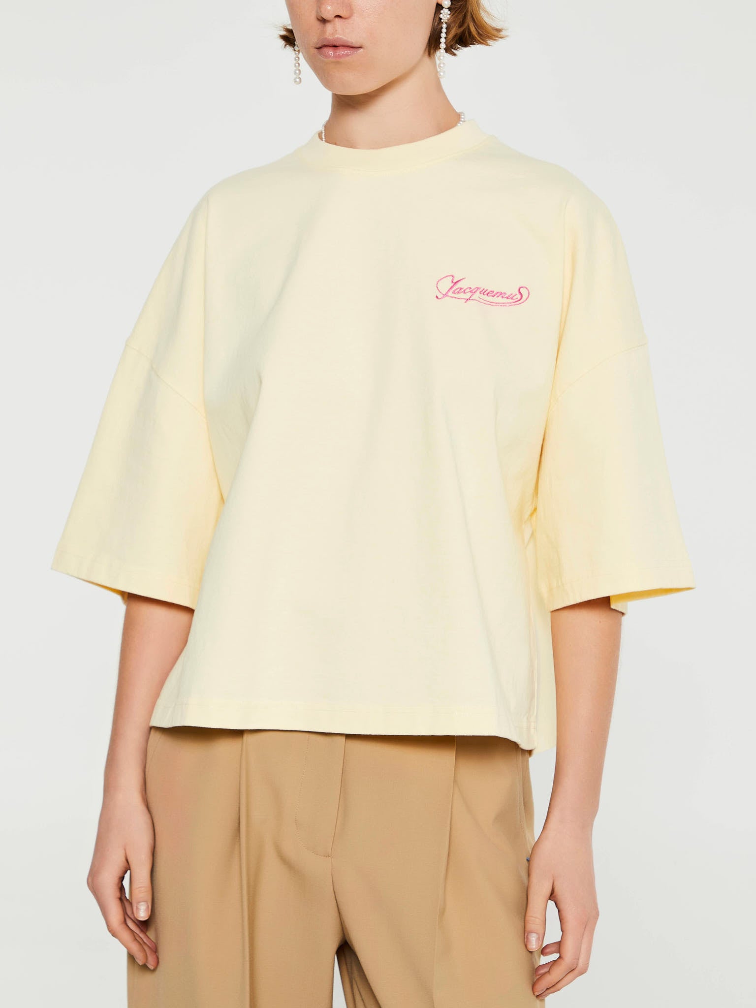 Jacquemus - Le T-Shirt Corto in Uni Club Beige