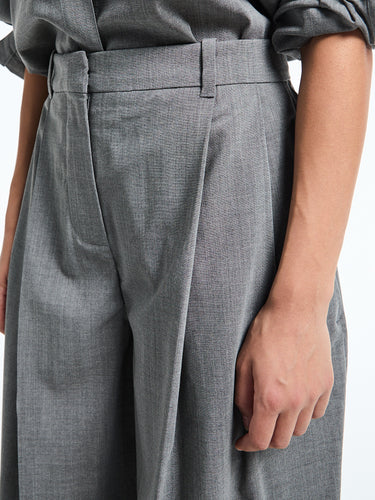 Jacquemus - Le Pantalon D'Homme Pants in Grey