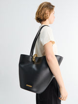 Jacquemus - Le Bambola Moyen Bag in Black