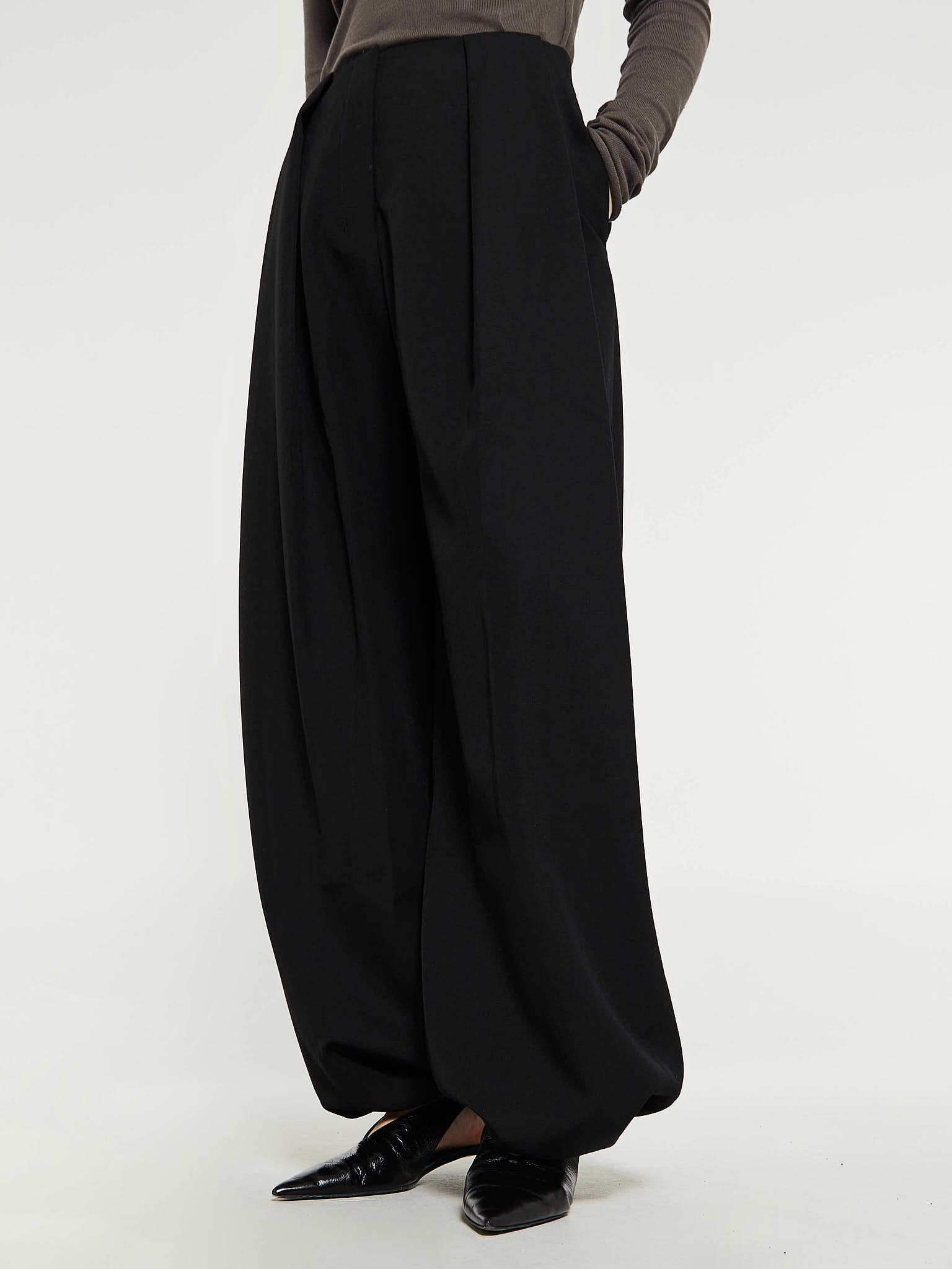 Jacquemus - Le Pantalon Melao in Black