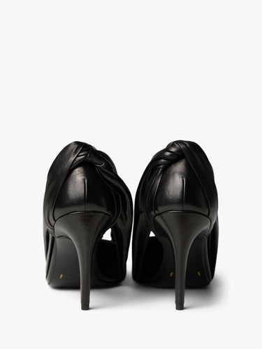 Khaite - Eve Pump 85 in Black