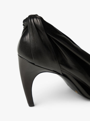 Khaite - Eve Pump 85 in Black