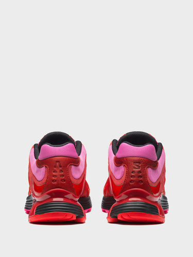 Salomon - XT WHISPER ARIES Sneakers in Fiery Red, Fuchsia Pink and Black