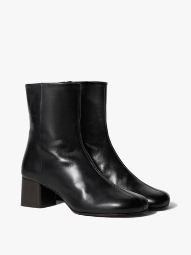 Lemaire - Anatomic Boots 55 in Black