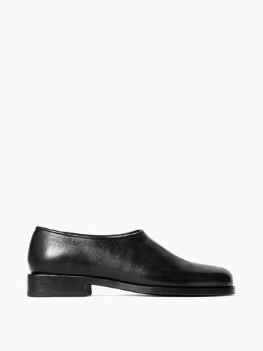 Lemaire - Anatomic Slip On in Black