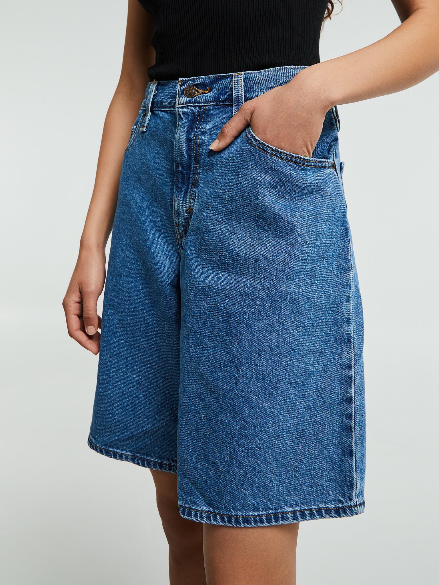 Levi's - Baggy Dad Jorts