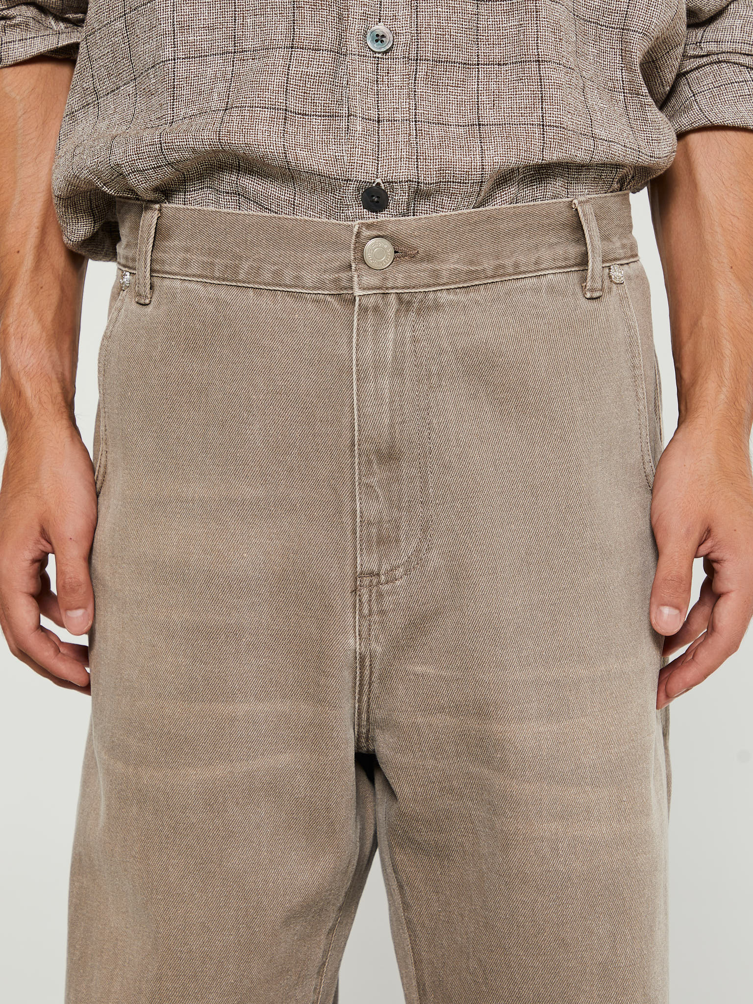 mfpen - Straight Cut Rivet Jeans in Washed Brown