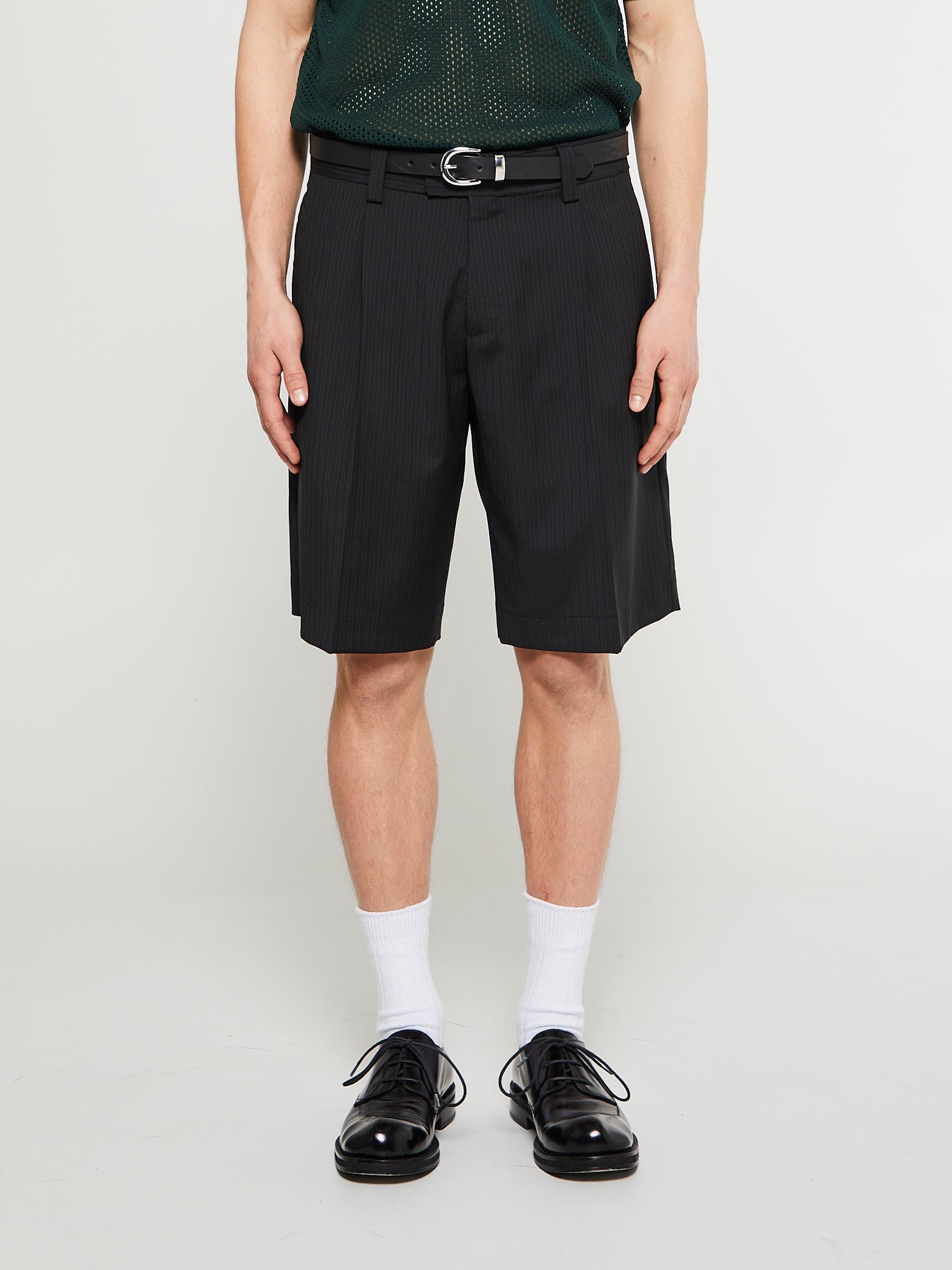 Mfpen - Classic Shorts in Black with Dark Grey Stripes