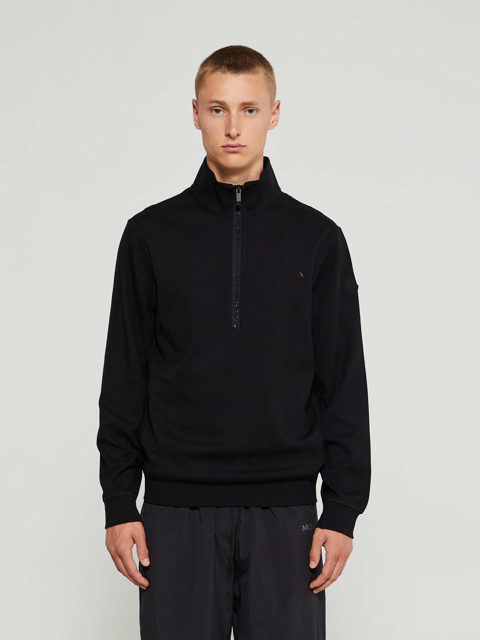 Moncler - Zipper Sweatshirt in Black