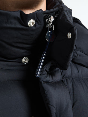 Moncler - Vezere Hooded Short Down Jacket in Black