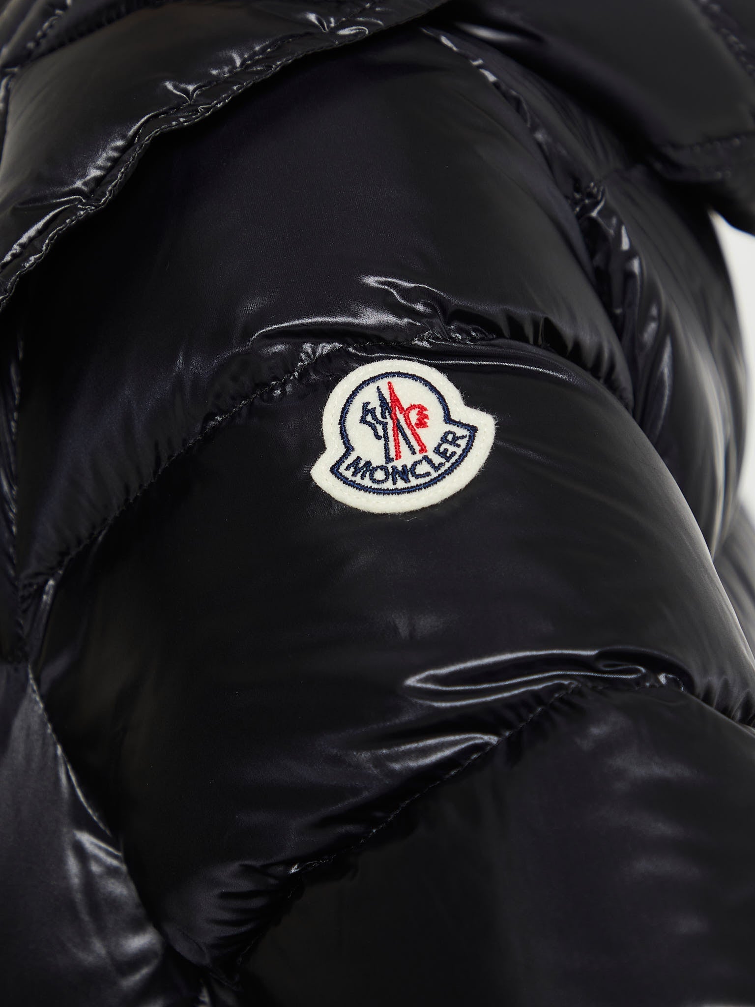 Moncler - Suyen Long Parka in Black