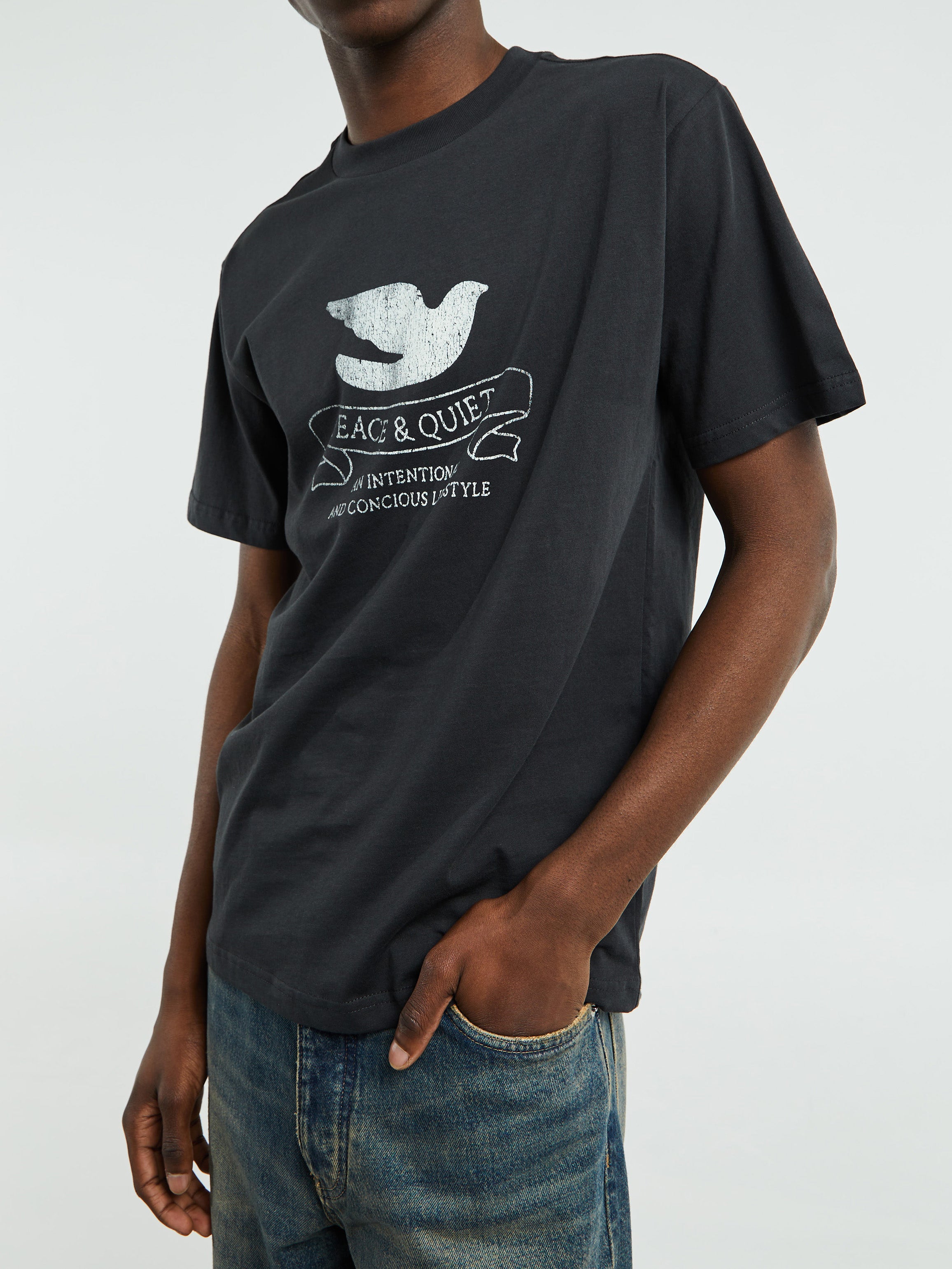 Museum of Peace & Quiet - CONCIOUS LIFESTYLE TSHIRT in Black