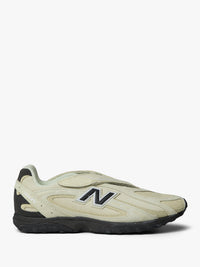 New Balance - New Balance 204V in Pistachio Butter & Black Cement