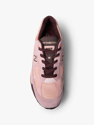 New Balance - New Balance Made In Usa 992 Community Skatewear Pack in Pink Chalk