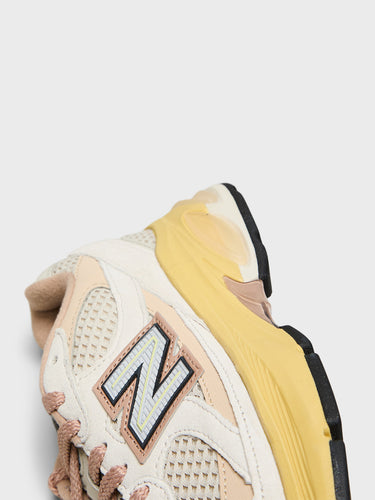 New Balance - 2010 Sneakers in Linen