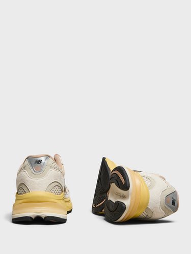New Balance - 2010 Sneakers in Linen