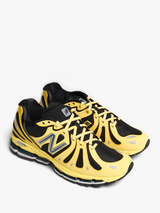 New Balance - Abzorb 1890 Sneakers in Star Burst and Black
