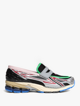 New Balance - 1906 Sneakers in Silver Metallic, Black and Fire Cracker