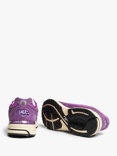 New Balance - 993 Sneakers in Passion Fruit