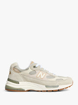 New Balance - 992 Sneakers in Olivine