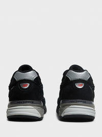 New Balance - U990BL4 Sneakers in Black