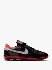 Nike - Cryoshot Air Speed M X England X Palace in Black/White-Crimson