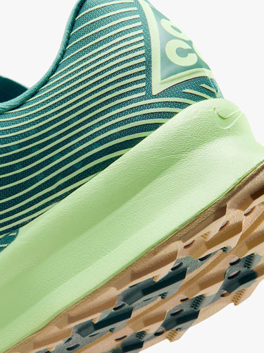 Nike - ACG UltraFly Trail SP in Dutch Green, Barely Volt-Vegas Gold