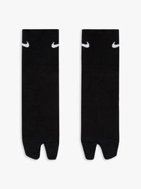 Nike - Lightweight Ankle Split-Toe Socks in Black