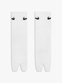 Nike - Lightweight Ankle Split-Toe Socks in White