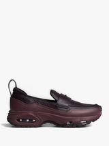 Nike - Air Max Phenomena Sneakers in Burgundy Crush, Metallic Silver