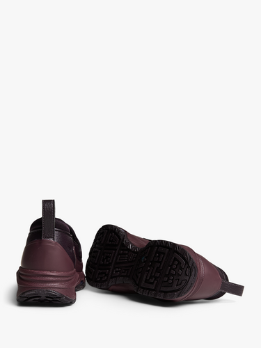 Nike - Air Max Phenomena Sneakers in Burgundy Crush, Metallic Silver